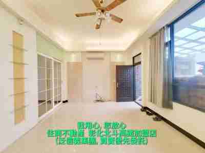 售北斗富宇帝景雙車位墅(1611752)-住商不動產透天1,498萬